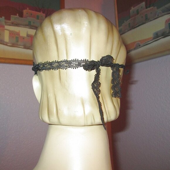 GOTHIC Black CROCHET LACE Eye Mask COSPLAY Party HALLOWEEN Mardi Gras MASQUERADE - Picture 5 of 8